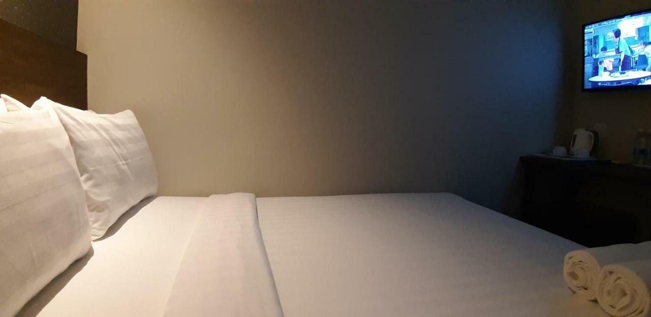 Miico Hotel @ Mount Austin Джохор-Бару Экстерьер фото